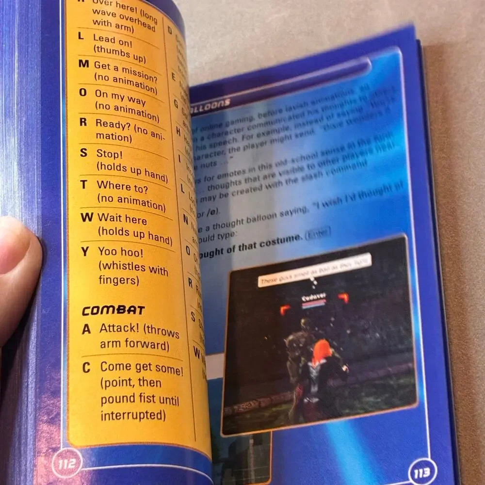 City of Heroes PC Game Manual Original NCSoft Cryptic Studios MMO Guide